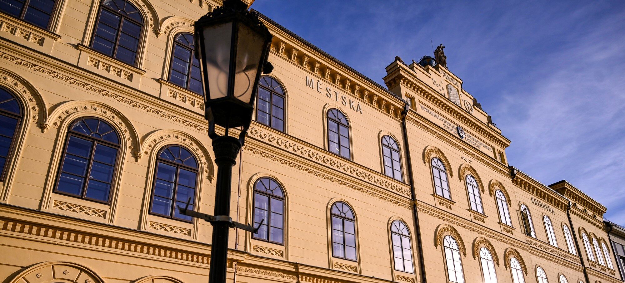 Květen v&nbsp;knihovně